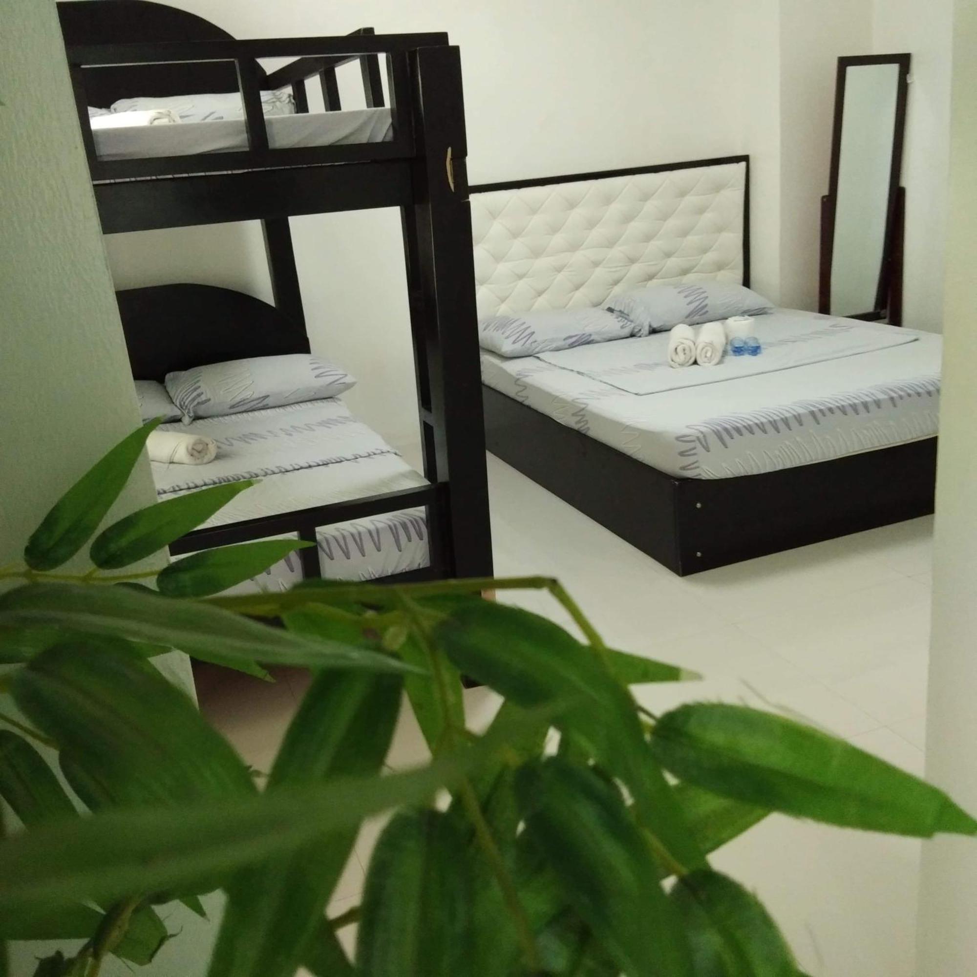N&J Lopez Lodging House Пасай Стая снимка